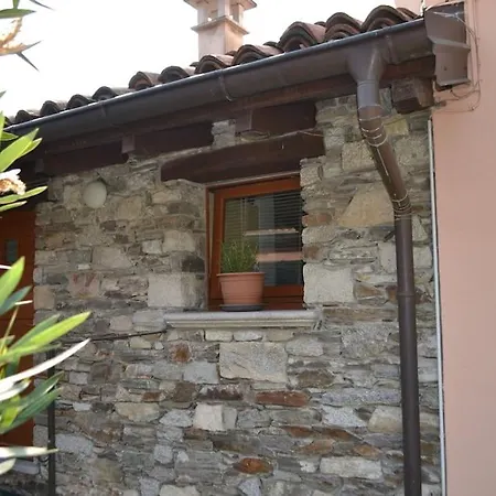 The Tiny House At Mergozzo, A Stone's Throw Away From Lago Maggiore Holiday home Mergozzo