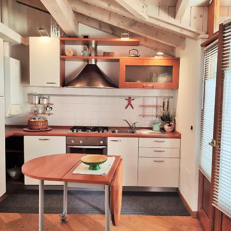 The Tiny House At Mergozzo, A Stone's Throw Away From Lago Maggiore * Mergozzo